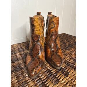 Scoop faux snakeskin boots size 7 NEW